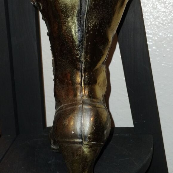 Vintage Victorian Gilded Bronze Metal, Gold tones, High Button Shoe Vase - Picture 4 of 9